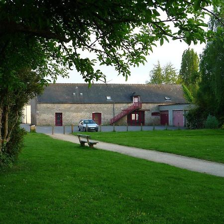 Auberge De Jeunesse Hi Pontivy Luaran gambar