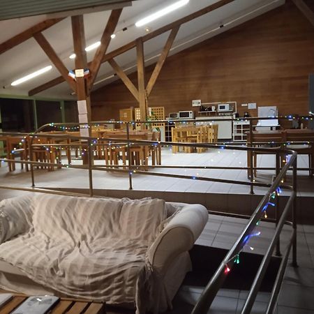 Auberge De Jeunesse Hi Pontivy Luaran gambar