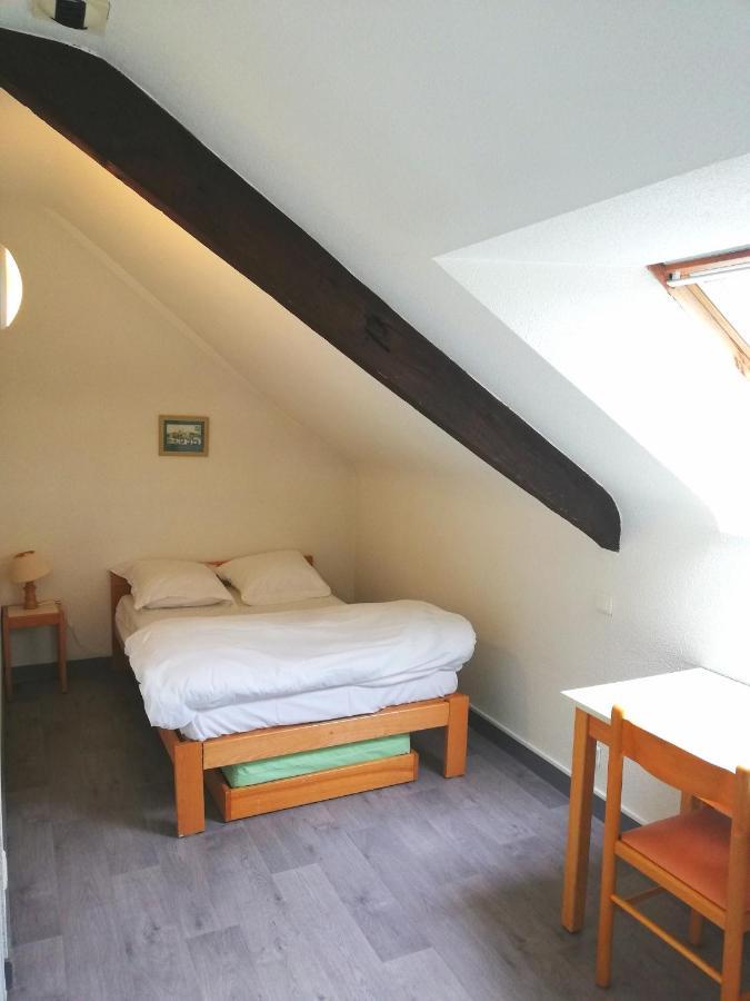 Auberge De Jeunesse Hi Pontivy Luaran gambar
