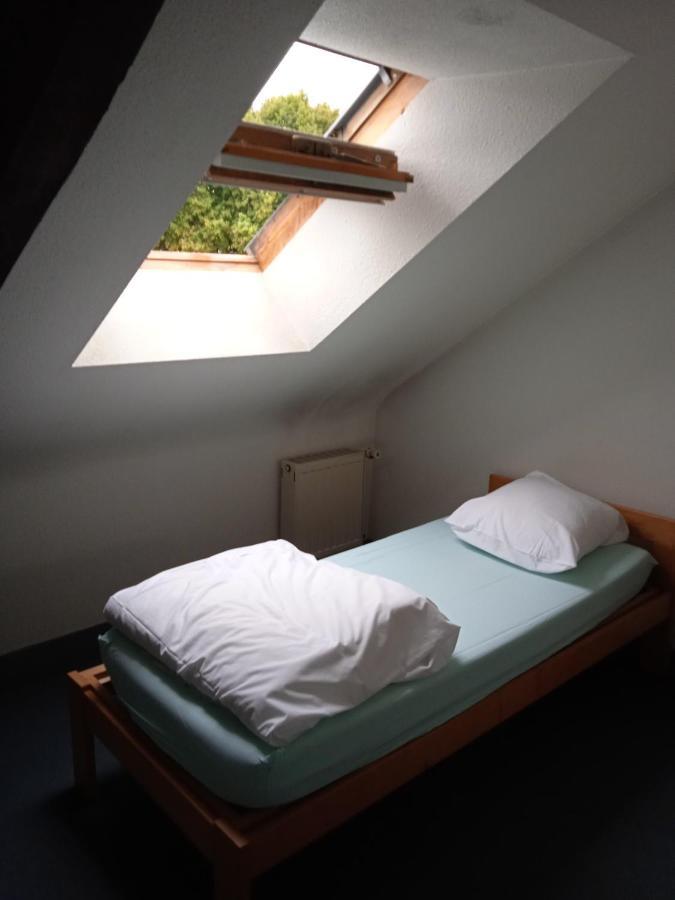Auberge De Jeunesse Hi Pontivy Luaran gambar