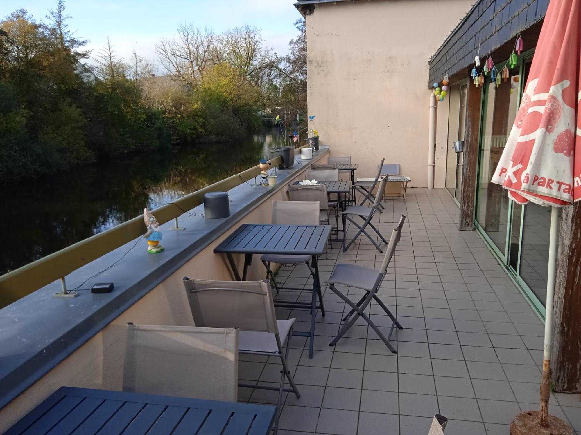 Auberge De Jeunesse Hi Pontivy Luaran gambar