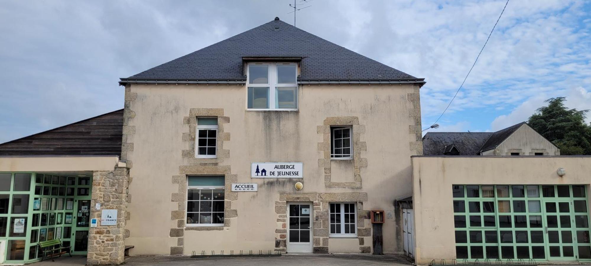 Auberge De Jeunesse Hi Pontivy Luaran gambar